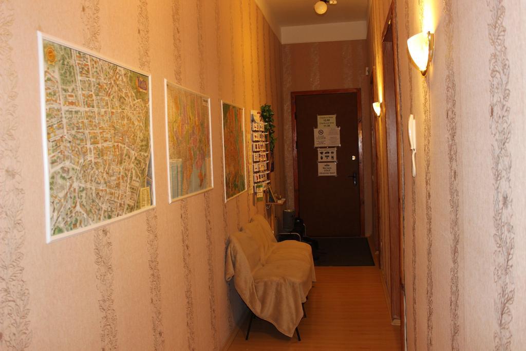 Salve Hostel Kiev Bagian luar foto